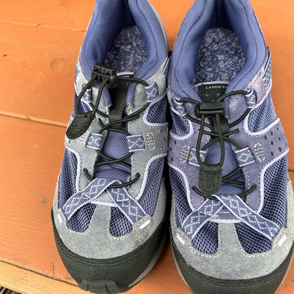 Lands End trail sneaker blue. Sz 7-8 - Picture 6 of 6